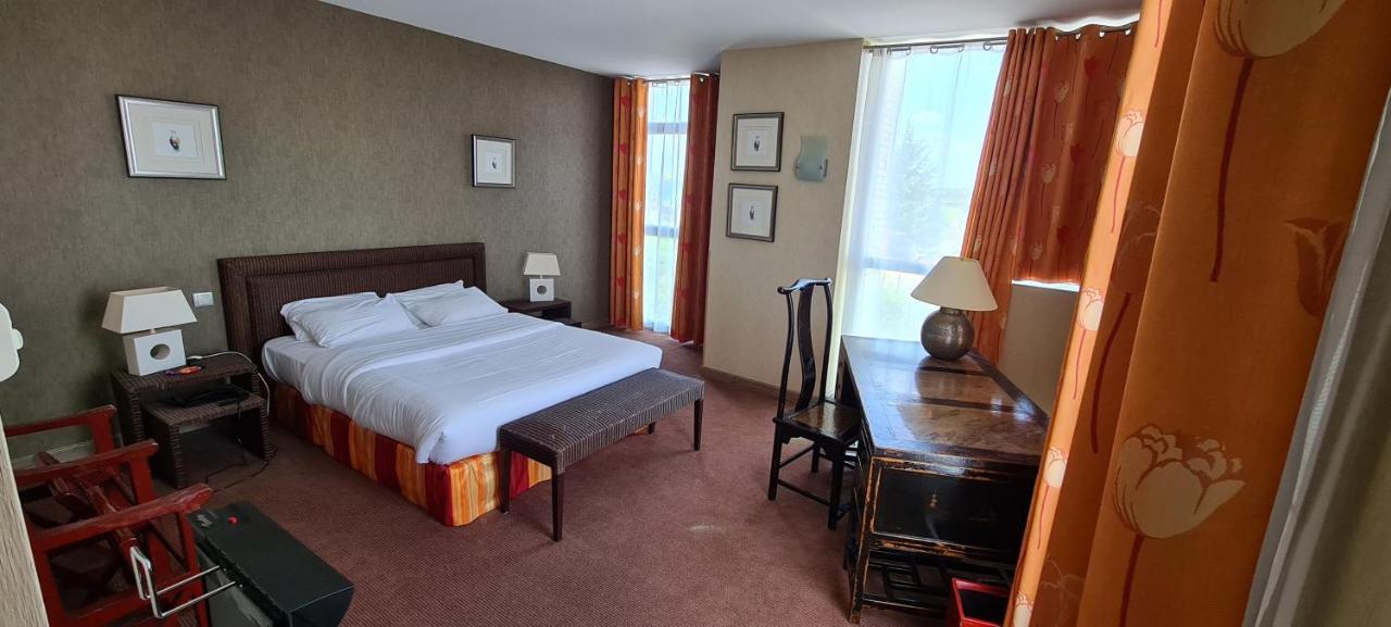 Hotel Hostellerie Saint Vincent Beauvais Aeroport 3*