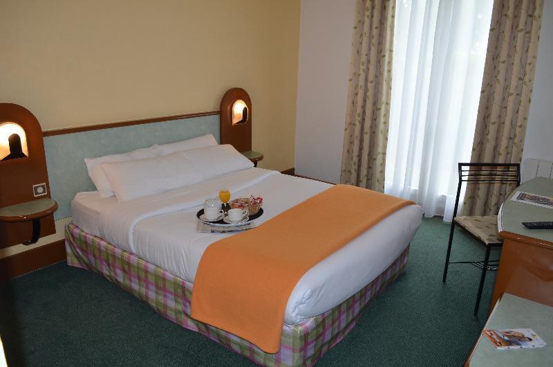 Hostellerie Saint Vincent Beauvais Aeroport