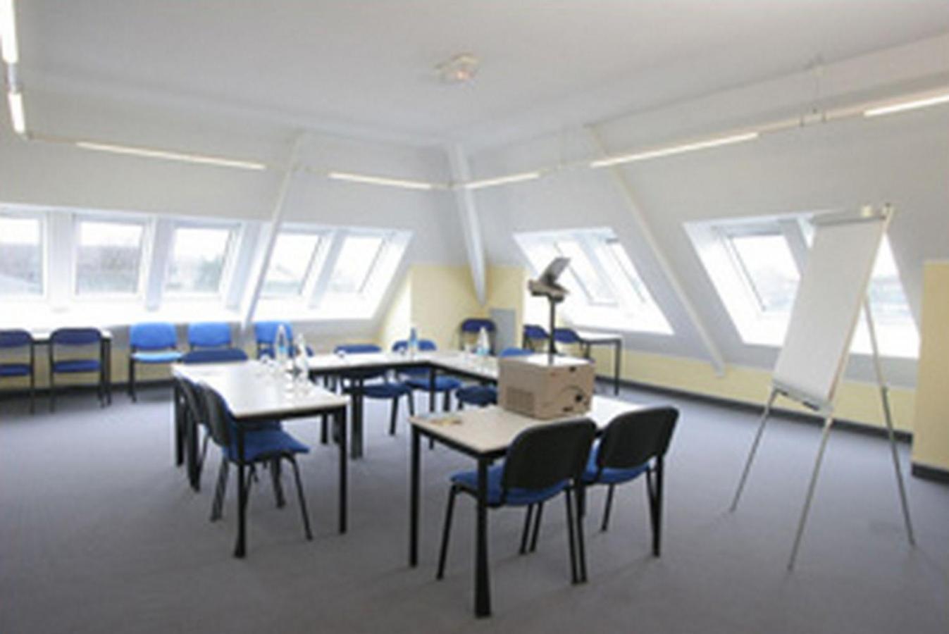 Hotel Hostellerie Saint Vincent Beauvais Aeroport Beauvais
